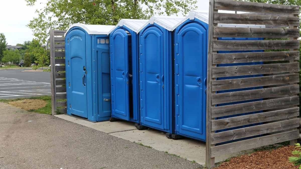 Porta Potty Rental Pros - Reliable Portable Toilet Rentals in Loretto, MI, 49852